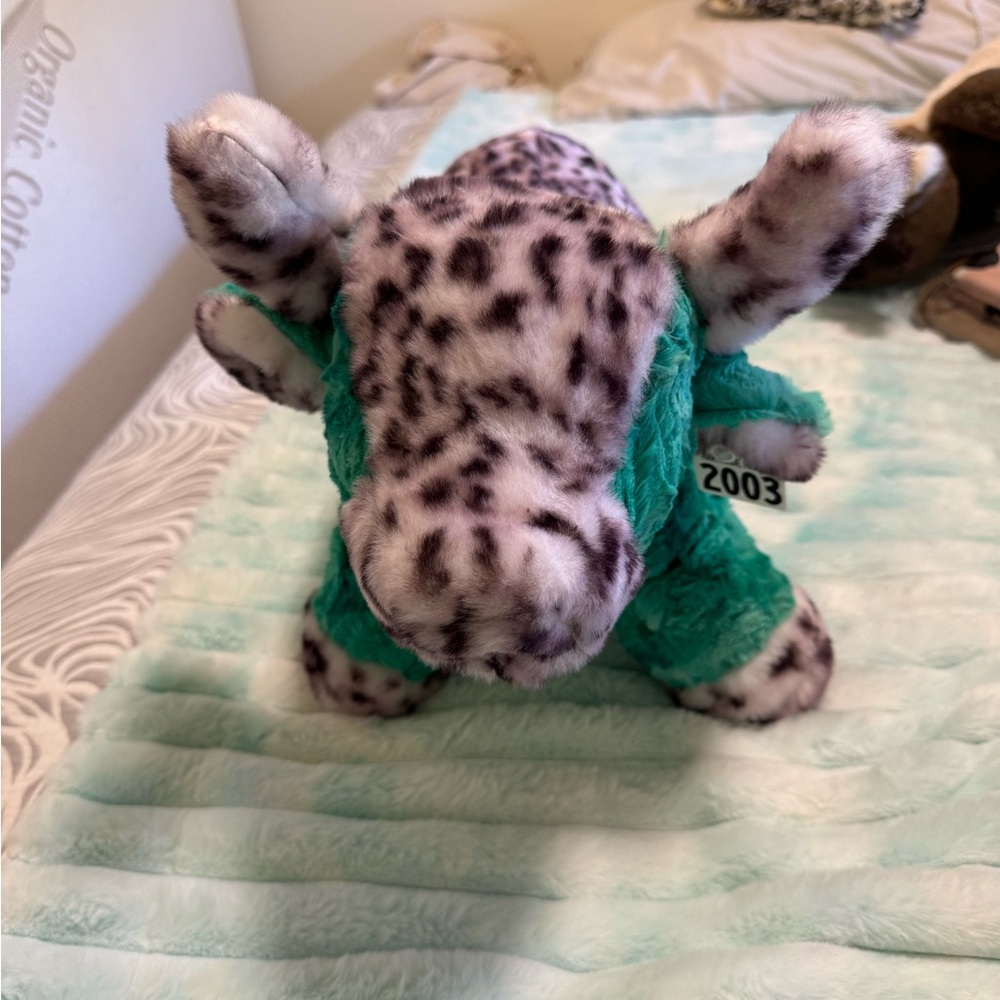 The handmade heifer bull